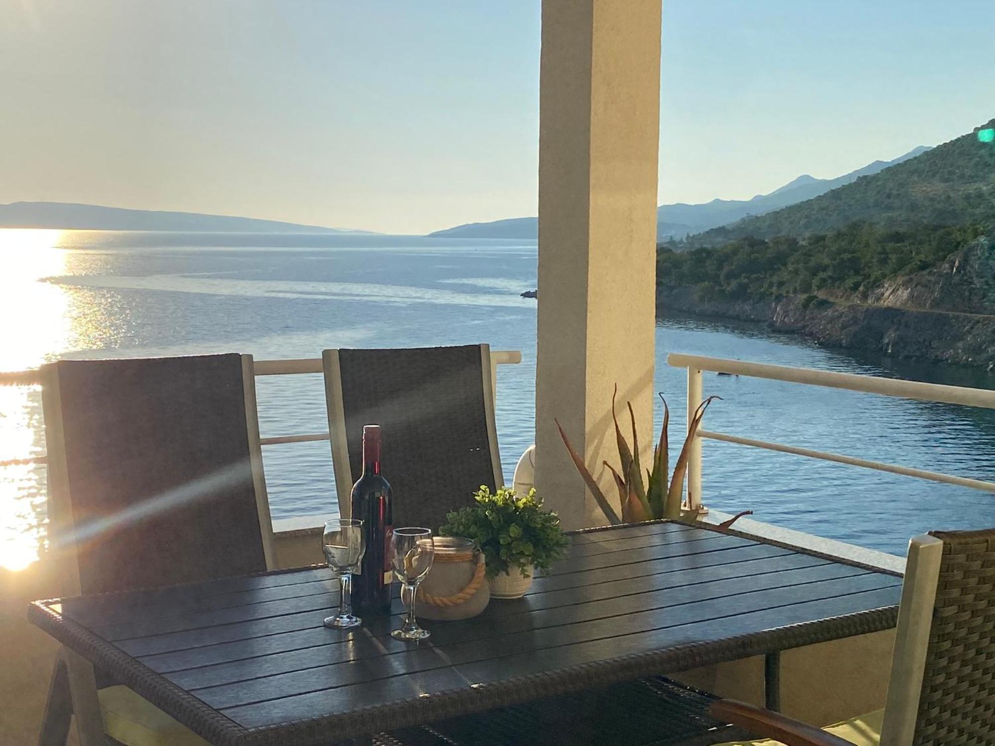 Adria Apartmani Karlobag Exterior foto