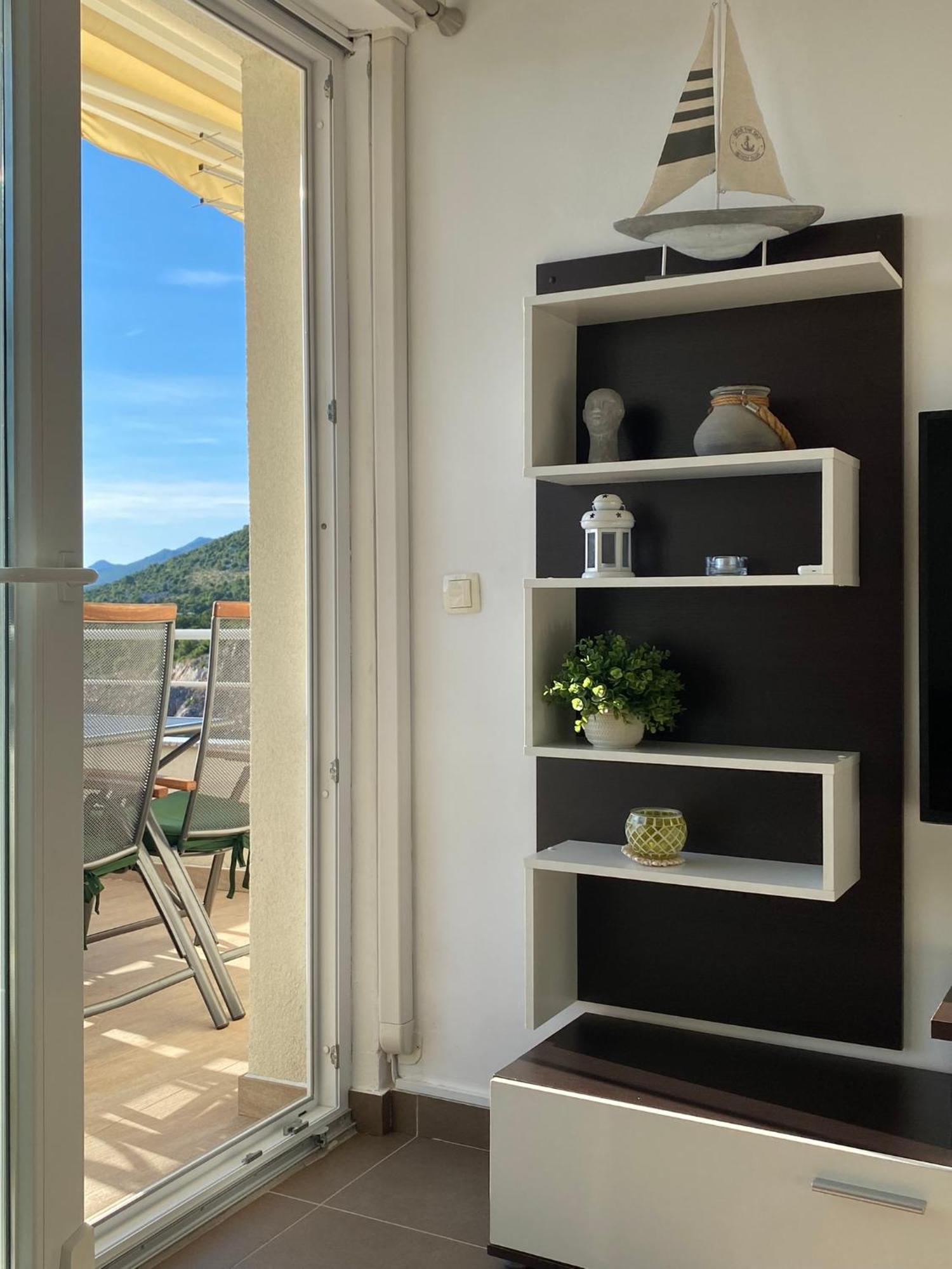 Adria Apartmani Karlobag Exterior foto